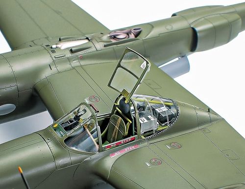 Tamiya 1:48 - Lockheed P-38 F/G Lightning (61120)