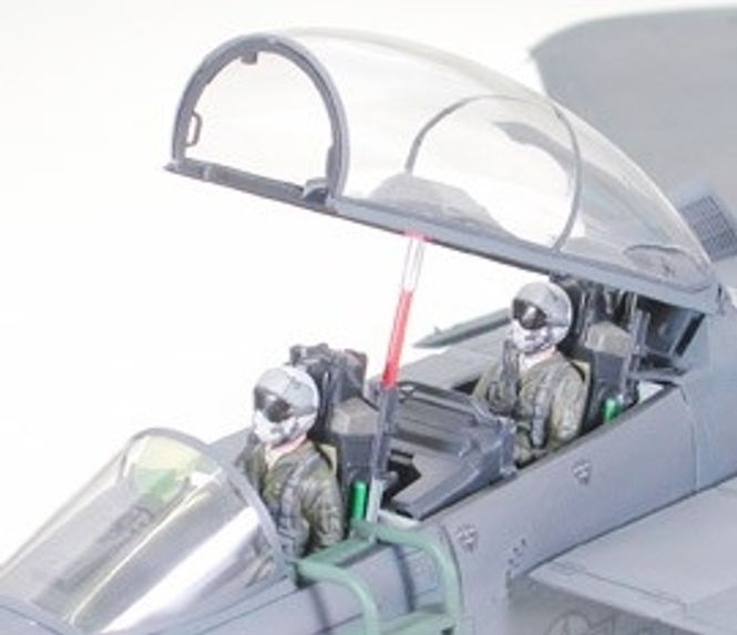 Main Image Tamiya 1:32 - Boeing F-15E Strike Eagle w/Bunker ...