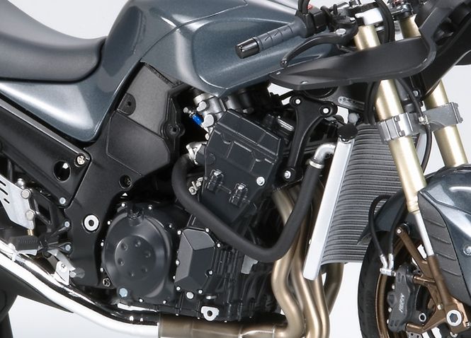 Hovedbilde Tamiya 1:12 - Kawasaki ZZR1400 (14111)