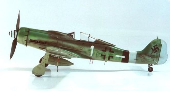 Hovedbilde Tamiya 1:48 - Focke-Wulf FW190 D-9 (61041)