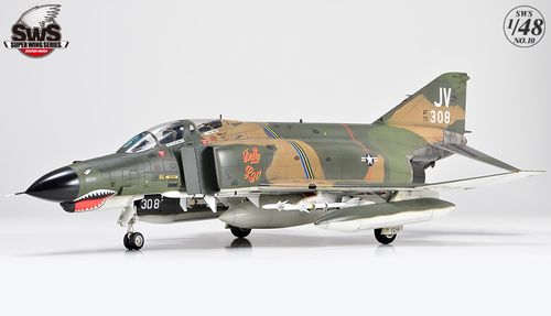 Zoukei-Mura 1:48- F-4E Early Phantom II (SWS48-10)