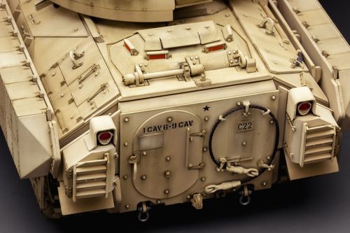 Meng Model 1:35 - M3A3 Bradley w/BUSK III (SS-006)