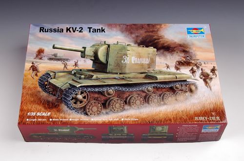 Trumpeter 1:35 - Russian KV-2 00312 