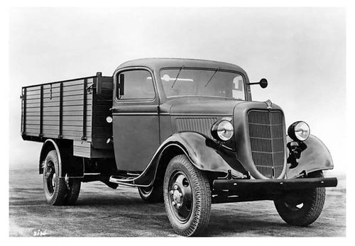 ACE 1:72 - V-8 model 51 German truck (72585)
