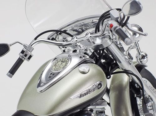 Tamiya 1:12 - Yamaha XV1600 Roadstar Custom (14135)