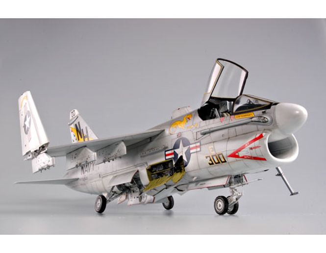 Hovedbilde Trumpeter 1:32 - USS A-7E Corsair II. 02231 