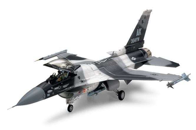 Hovedbilde Tamiya 1:48 - F-16C/N Agressor/Adversary (61106)