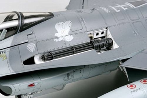 Tamiya 1:32 - 60315 F-16 CJ block 50