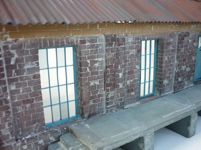 Main Image RT-Diorama 35211 Freight Shed (Modular System) ...