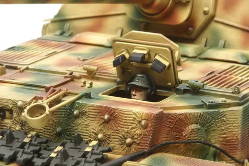 Tamiya 1:35 - German Tank Destroyer Elefant (35325)