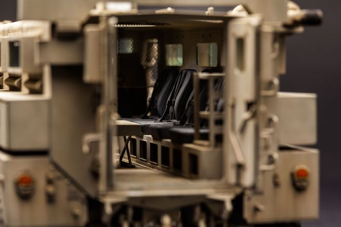 Hovedbilde Meng Model 1:35 - U.S. Cougar 6x6 MRAP Vehicle ...